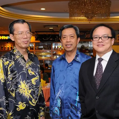 2009-stoba-annual-dinner-1 3