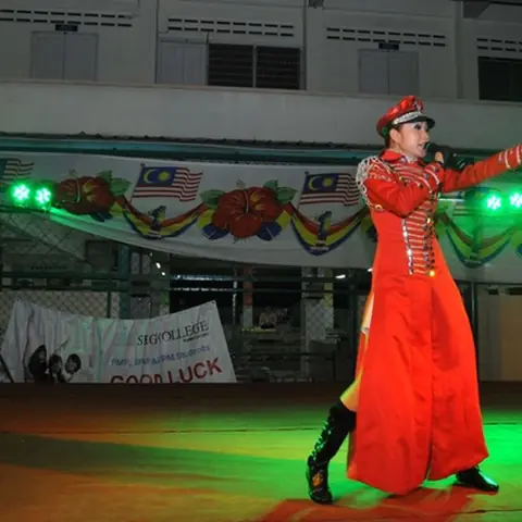 2010-55th-anniversary-dinner-1 151